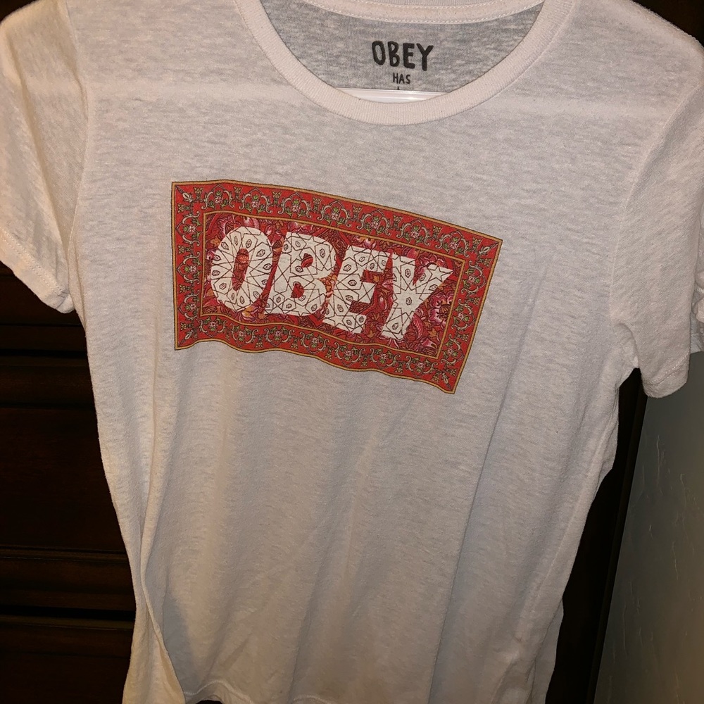 Obey T-shirt